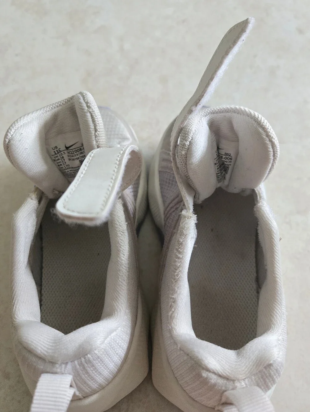 Nike metro tek Kids off white Sneakers with Lavender Swoosh Size 11c Toddler